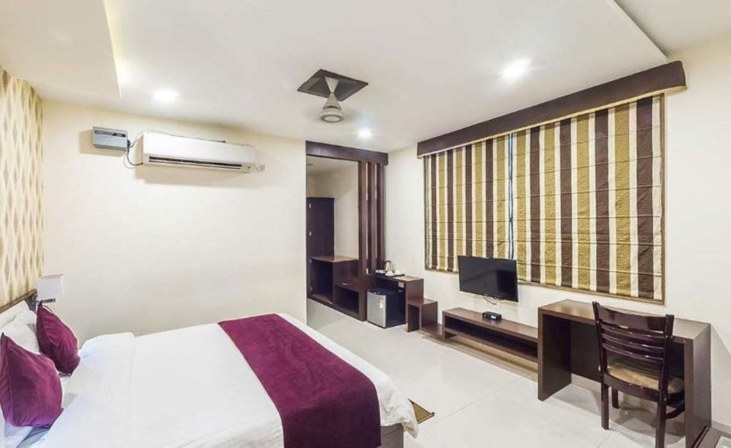 Bellevue Hotel Gwalior Ngoại thất bức ảnh